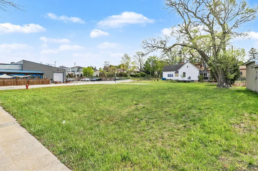 603 S James Street Ludington, MI 49431