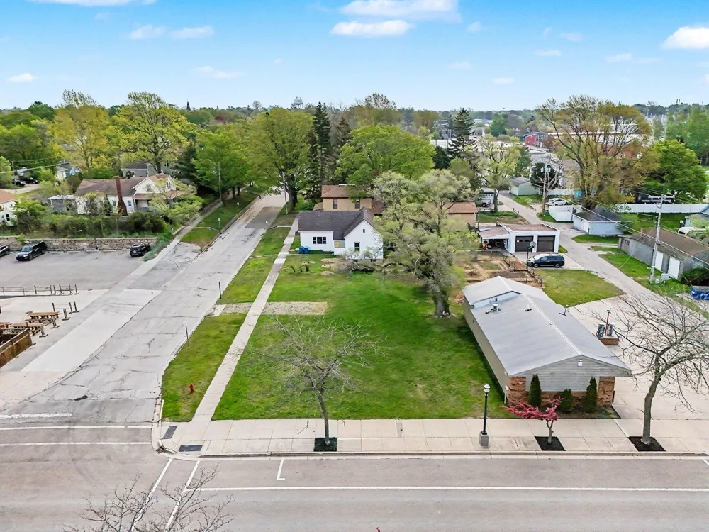 603 S James Street Ludington, MI 49431