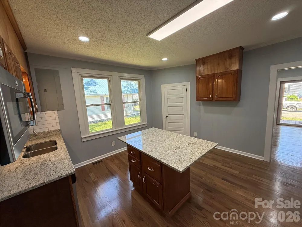 652 Cherry Street Wadesboro, NC 28170
