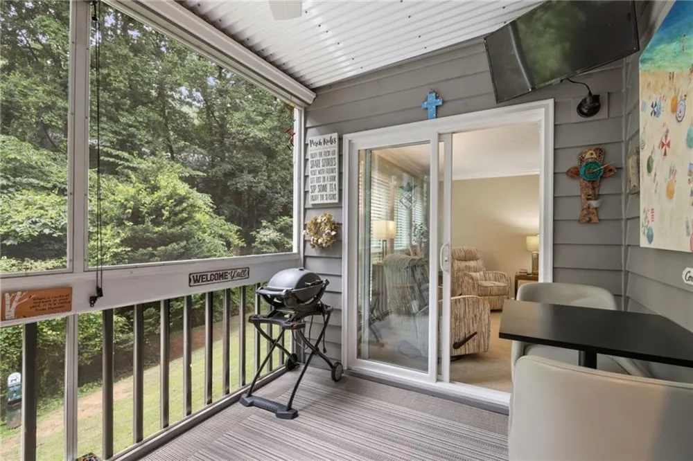 525 Warm Springs Circle Roswell, GA 30075