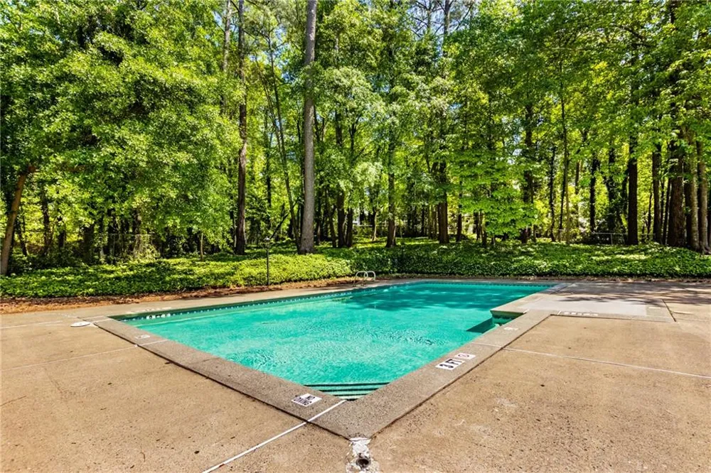 525 Warm Springs Circle Roswell, GA 30075