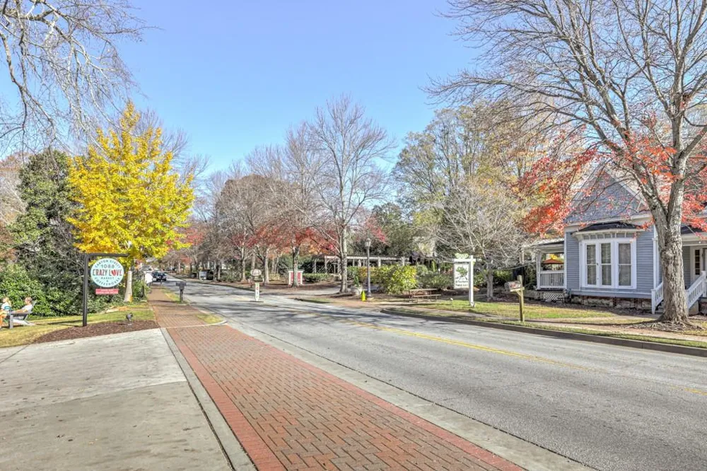 525 Warm Springs Circle Roswell, GA 30075