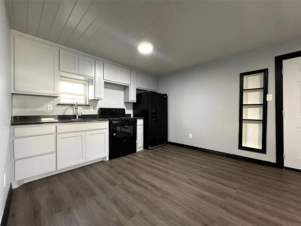 5205 Calloway Street #B Sansom Park, TX 76114