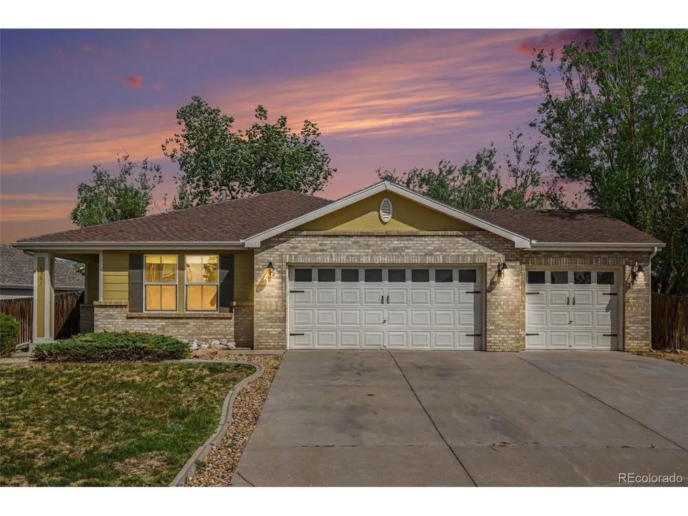 6381 E 136th Place