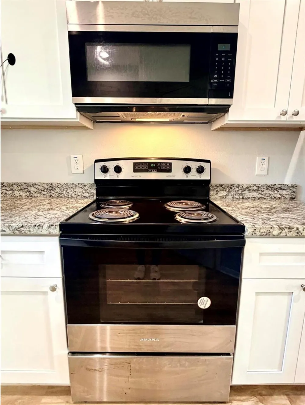 502 S Ross Sterling #B Anahuac, TX 77514
