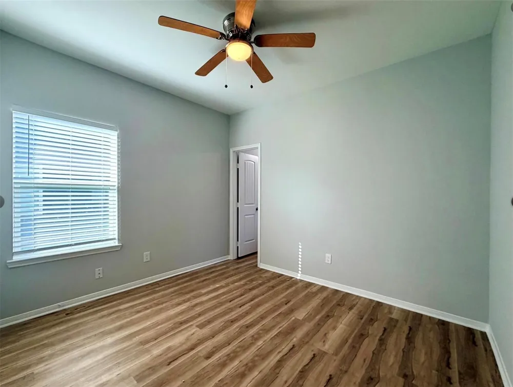 502 S Ross Sterling #B Anahuac, TX 77514