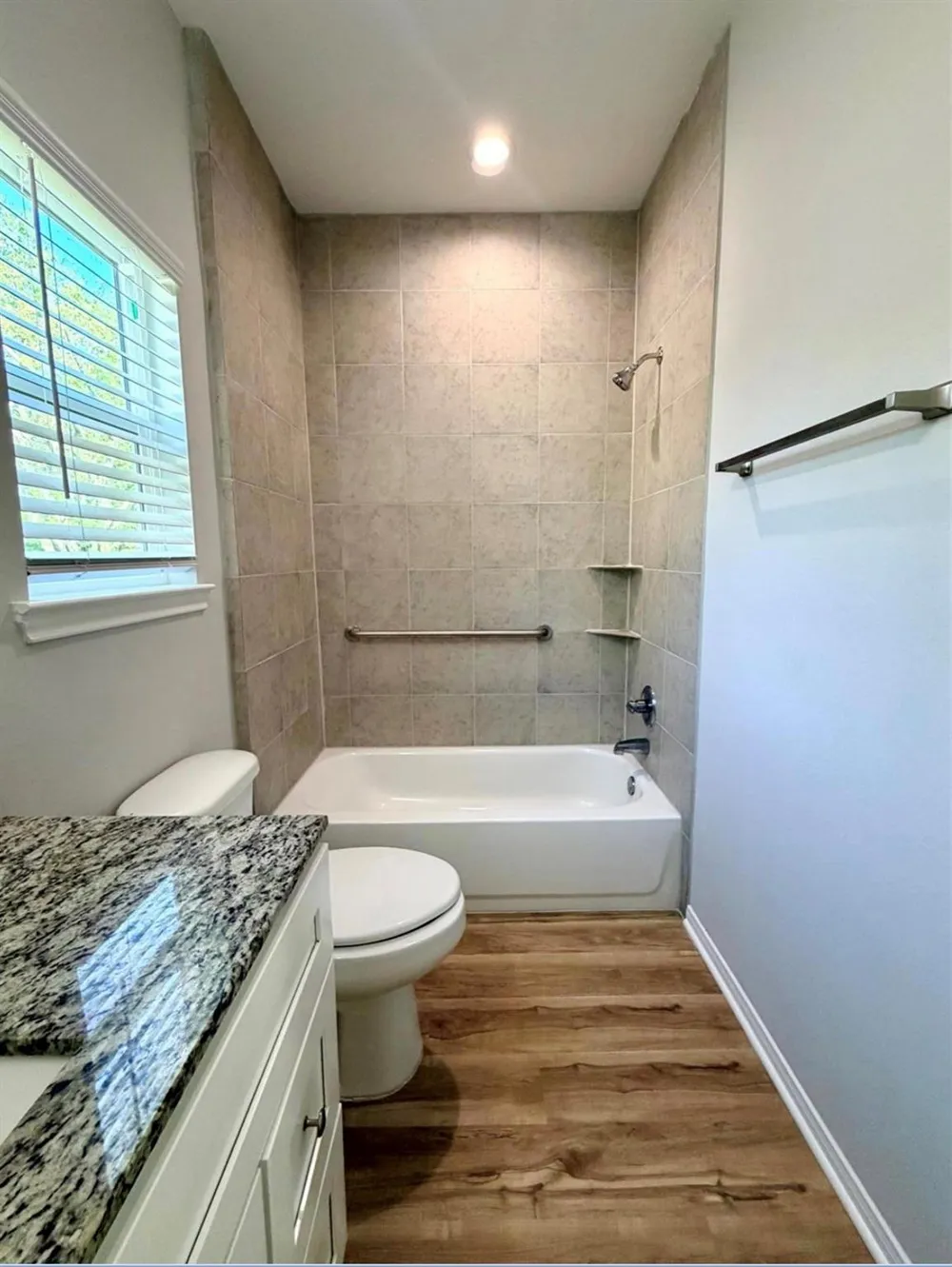 502 S Ross Sterling #B Anahuac, TX 77514