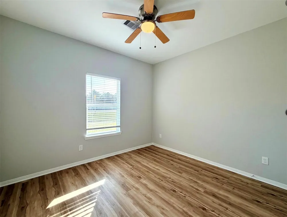 502 S Ross Sterling #B Anahuac, TX 77514