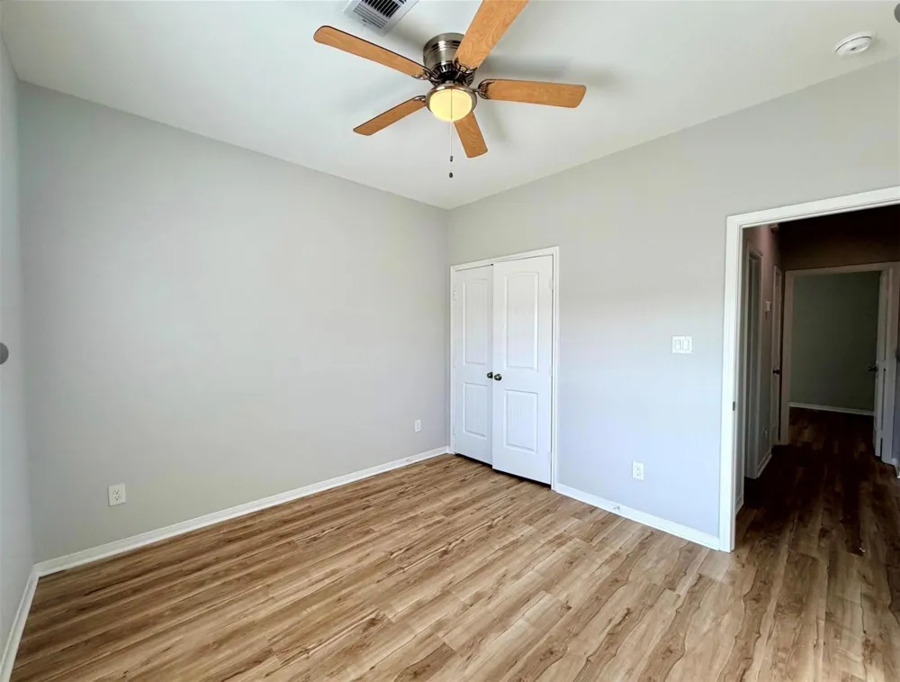 502 S Ross Sterling #B Anahuac, TX 77514