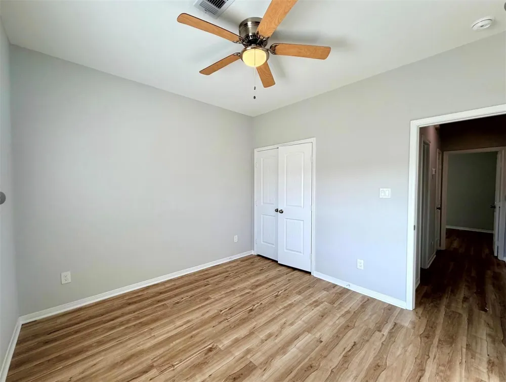 502 S Ross Sterling #B Anahuac, TX 77514