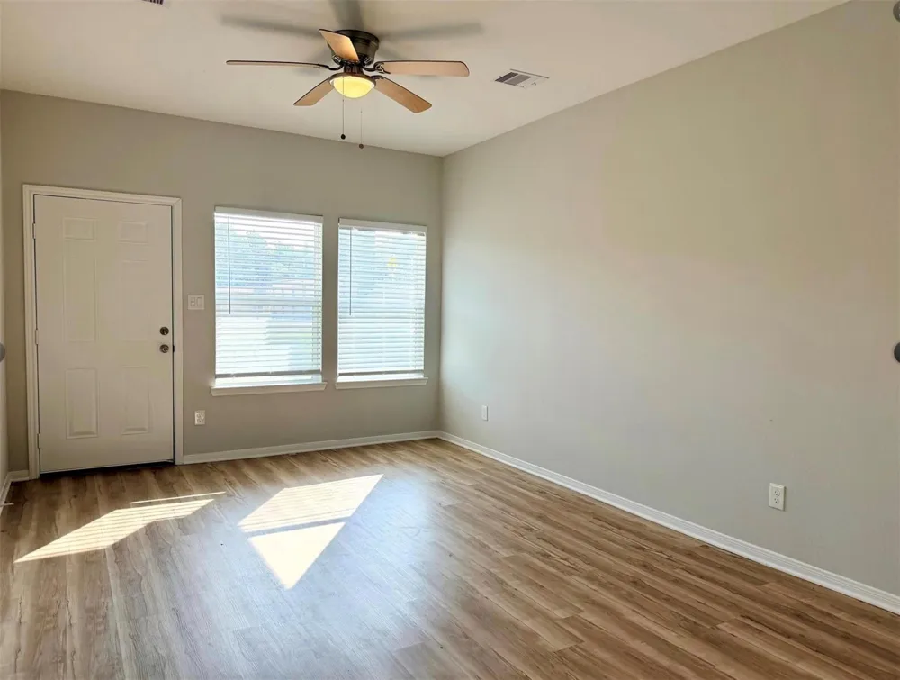 502 S Ross Sterling #B Anahuac, TX 77514