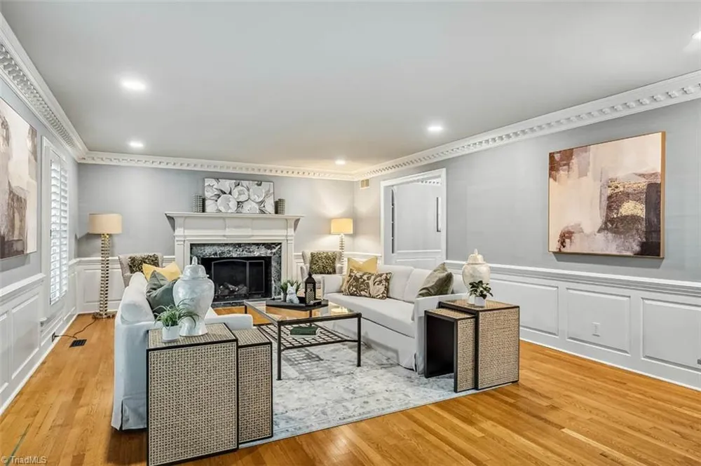 52 Dogwood Acres Drive Chapel Hill, NC 27516