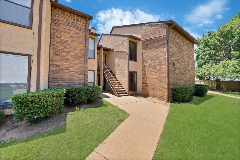 1204 Calico Lane #712 Arlington, TX 76011