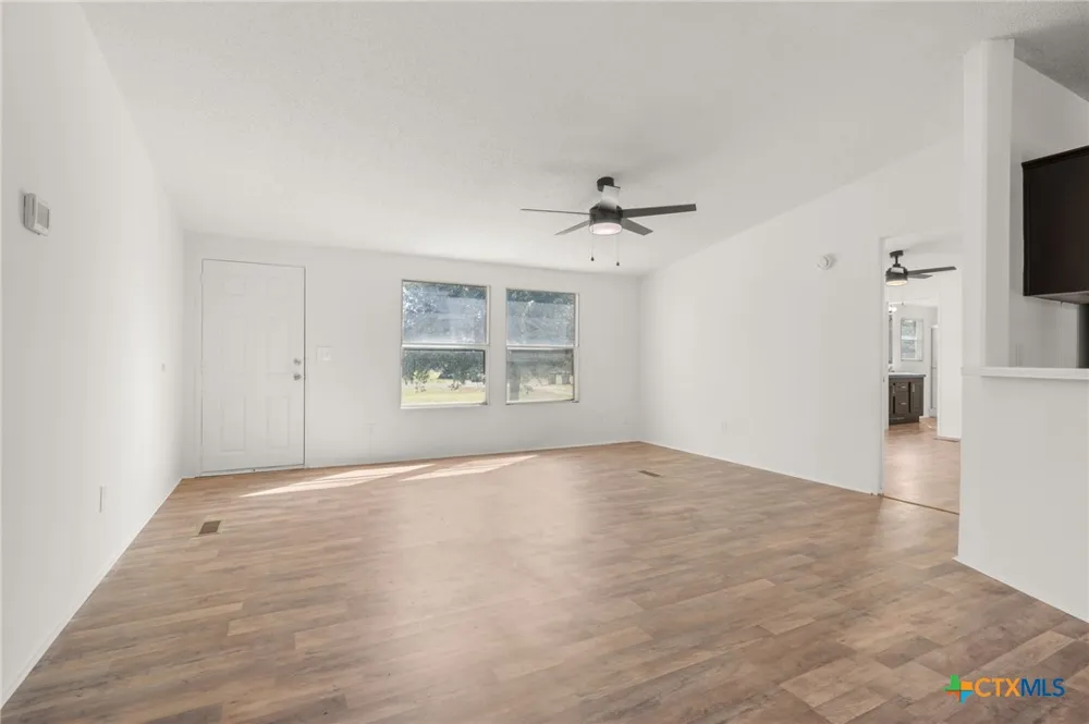 152 Hillside Drive Troy, TX 76579