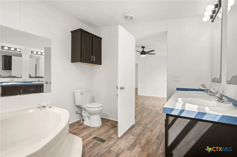 152 Hillside Drive Troy, TX 76579