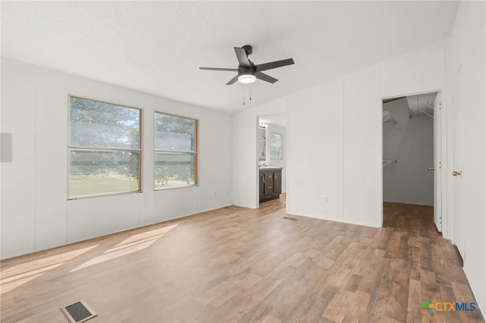 152 Hillside Drive Troy, TX 76579