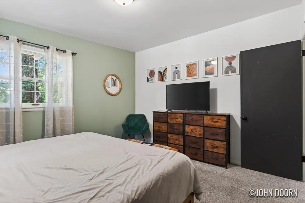 2246 Holliday Drive SW Wyoming City, MI 49519