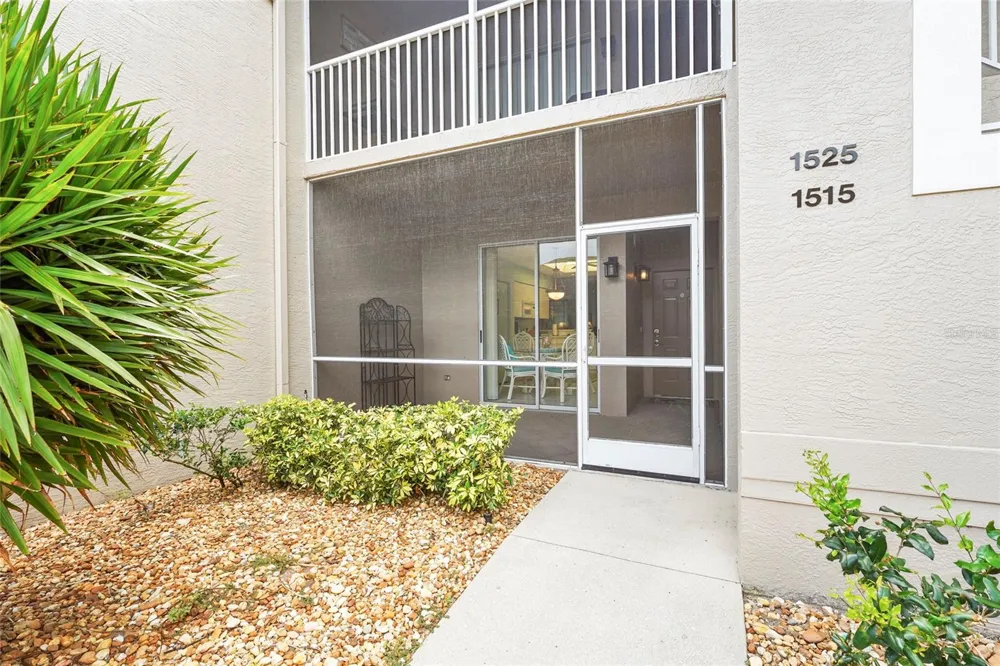 9550 HIGH GATE DRIVE #1515 Sarasota, FL 34238