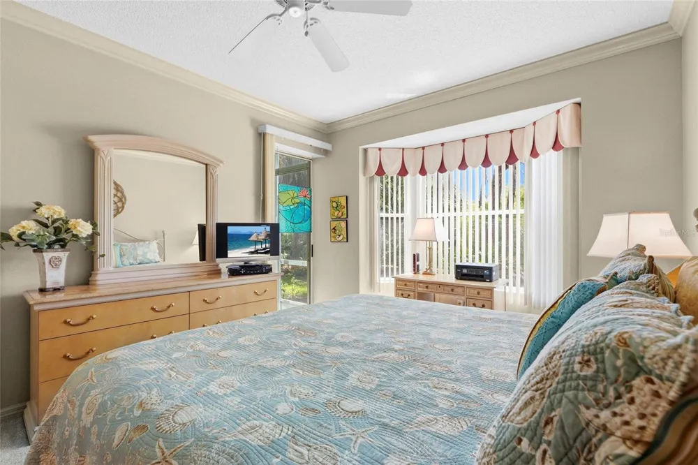9550 HIGH GATE DRIVE #1515 Sarasota, FL 34238