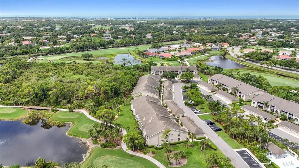 9550 HIGH GATE DRIVE #1515 Sarasota, FL 34238