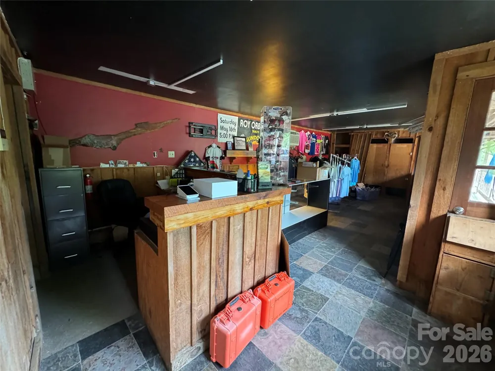 10811 Hwy 19 W Highway W Bryson City, NC 28713