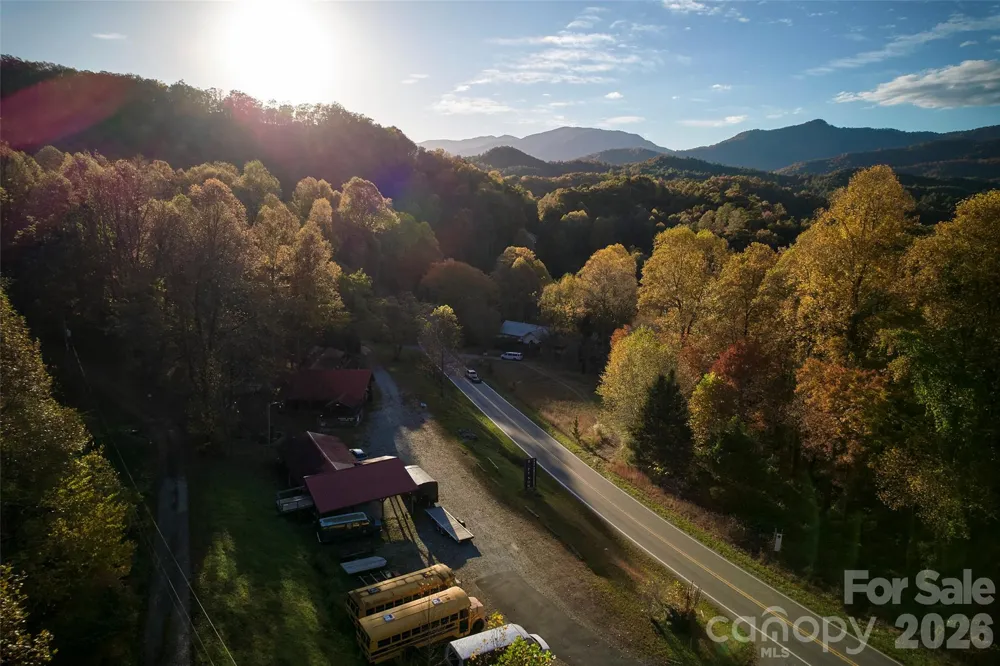 10811 Hwy 19 W Highway W Bryson City, NC 28713