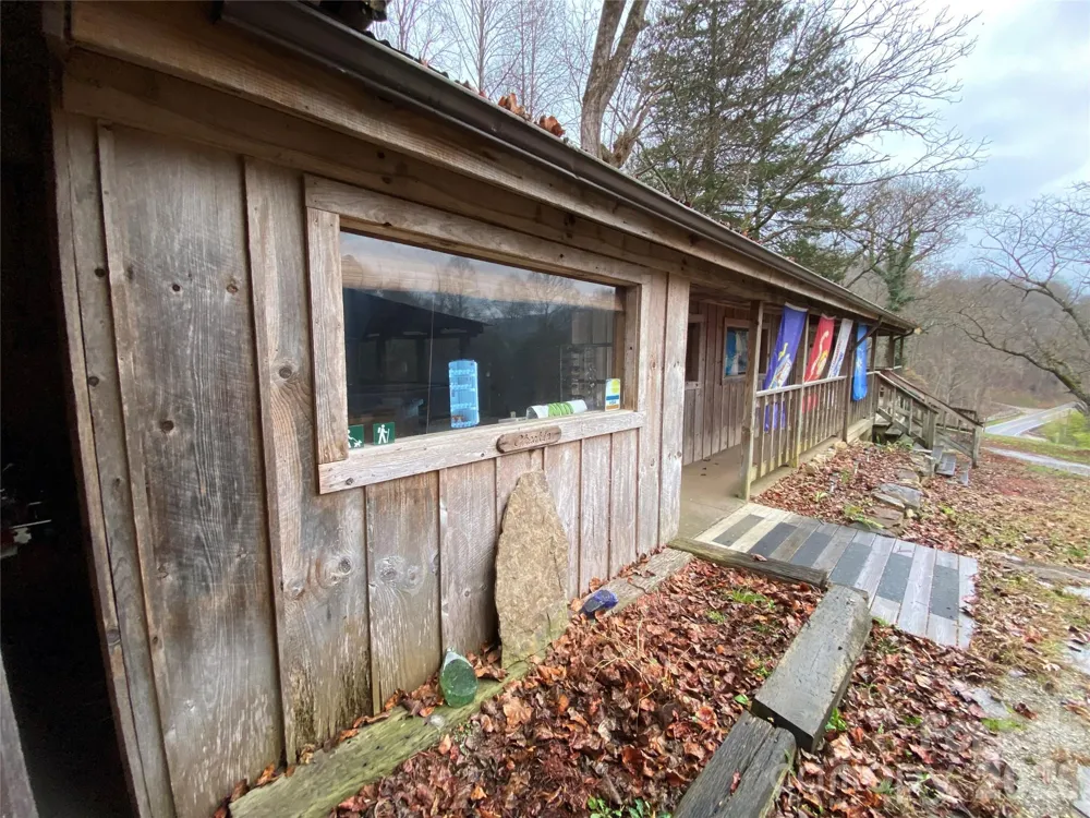 10811 Hwy 19 W Highway W Bryson City, NC 28713
