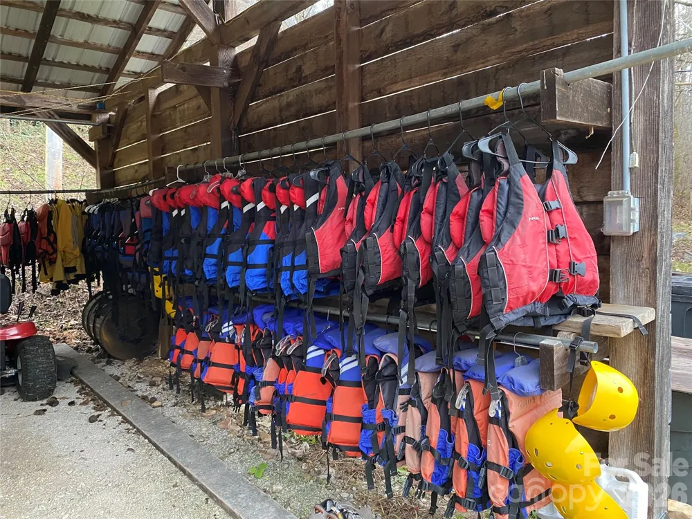 10811 Hwy 19 W Highway W Bryson City, NC 28713