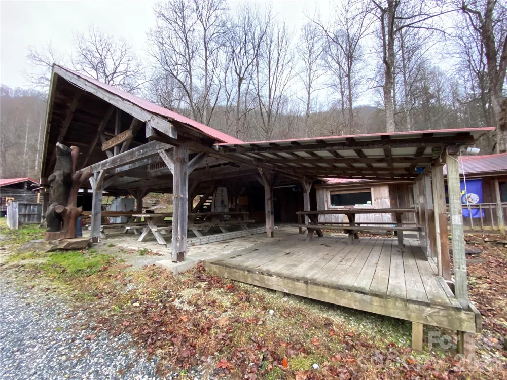 10811 Hwy 19 W Highway W Bryson City, NC 28713