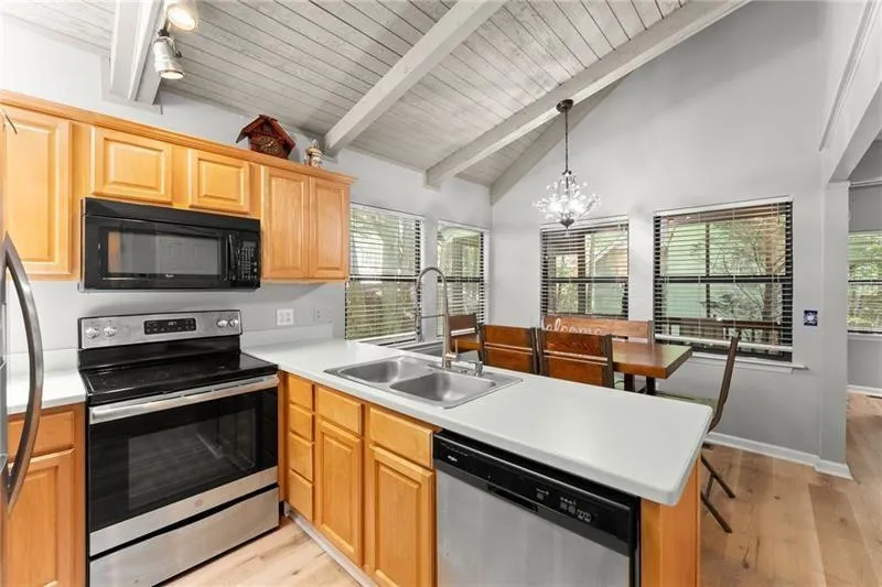 17 Dach Bruecke Gasse Helen, GA 30545
