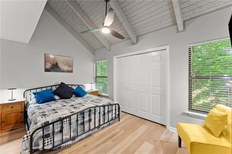 17 Dach Bruecke Gasse Helen, GA 30545