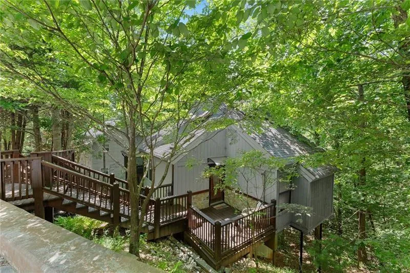 17 Dach Bruecke Gasse Helen, GA 30545