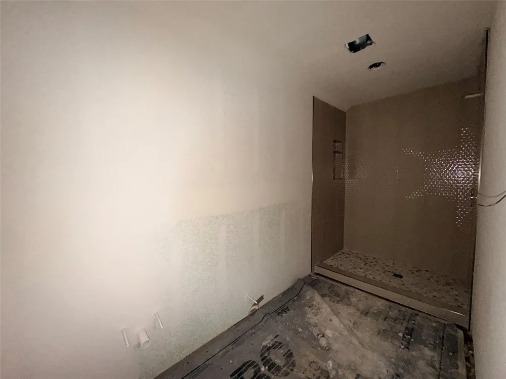 Monarch Court Poolville, TX 76487