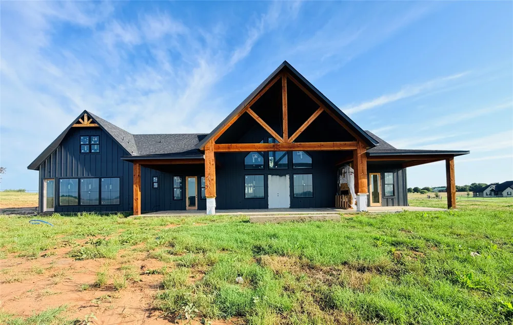 Monarch Court Poolville, TX 76487
