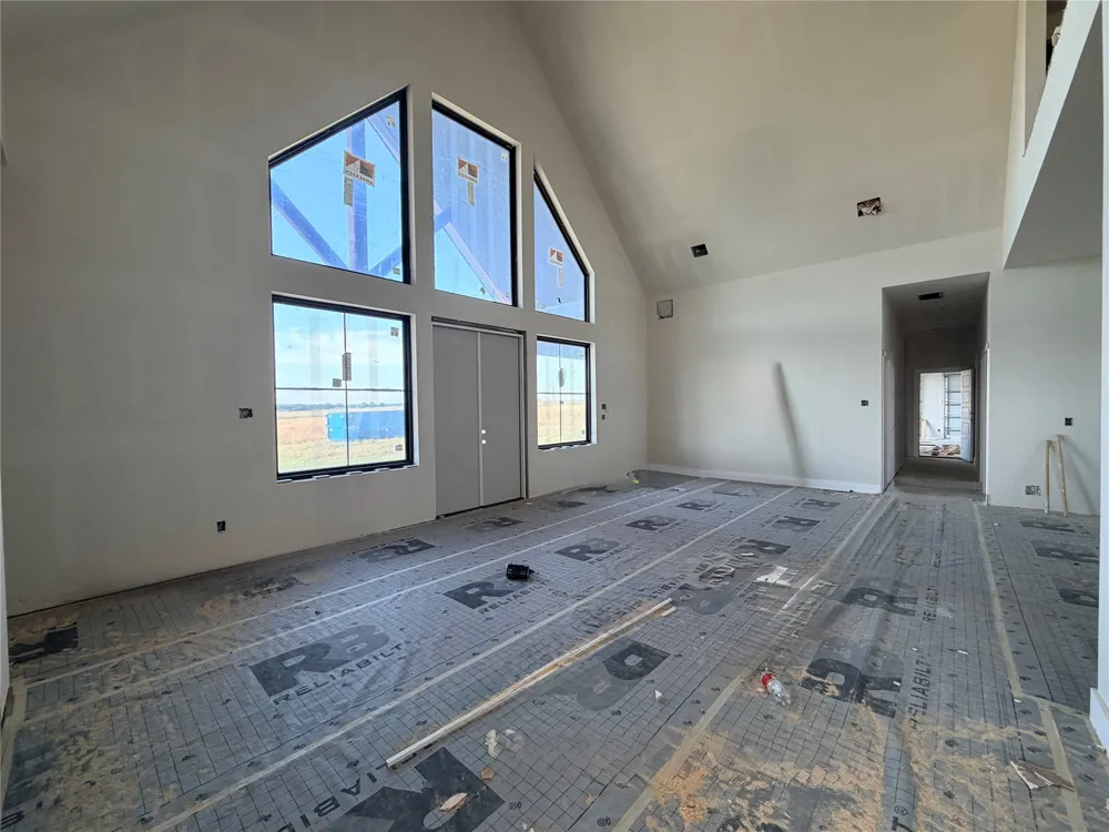 Monarch Court Poolville, TX 76487