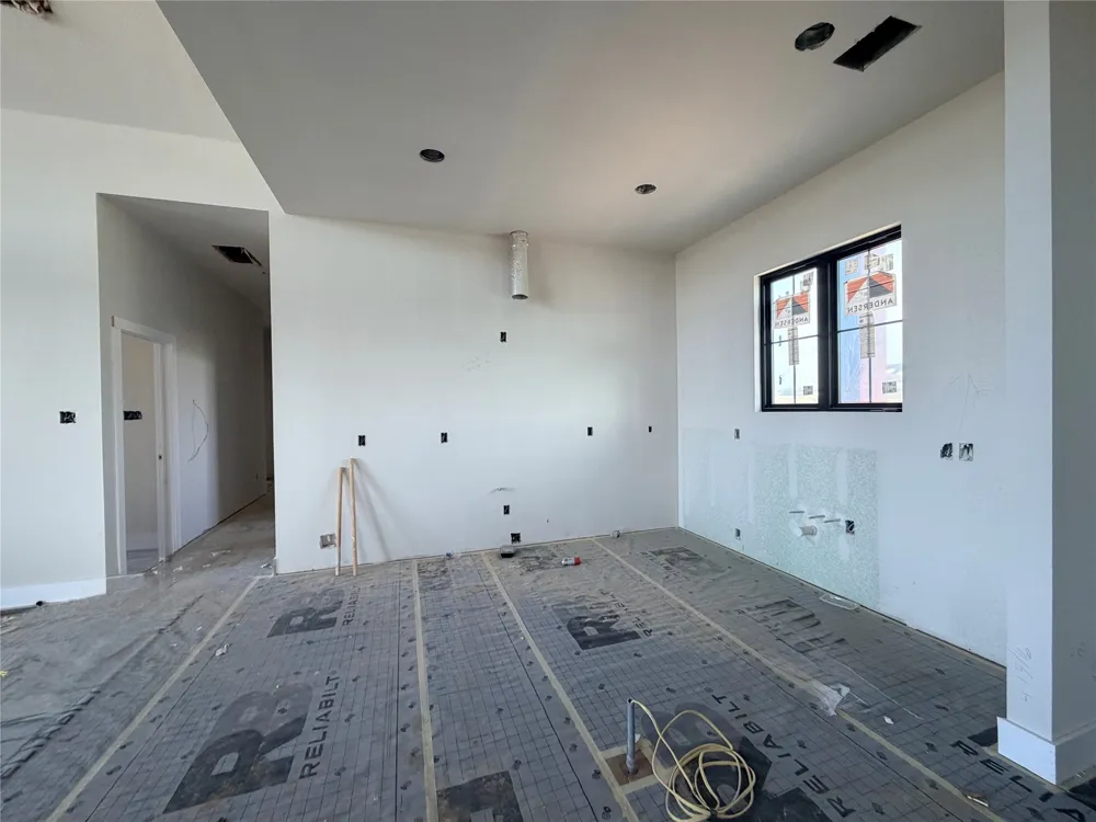Monarch Court Poolville, TX 76487