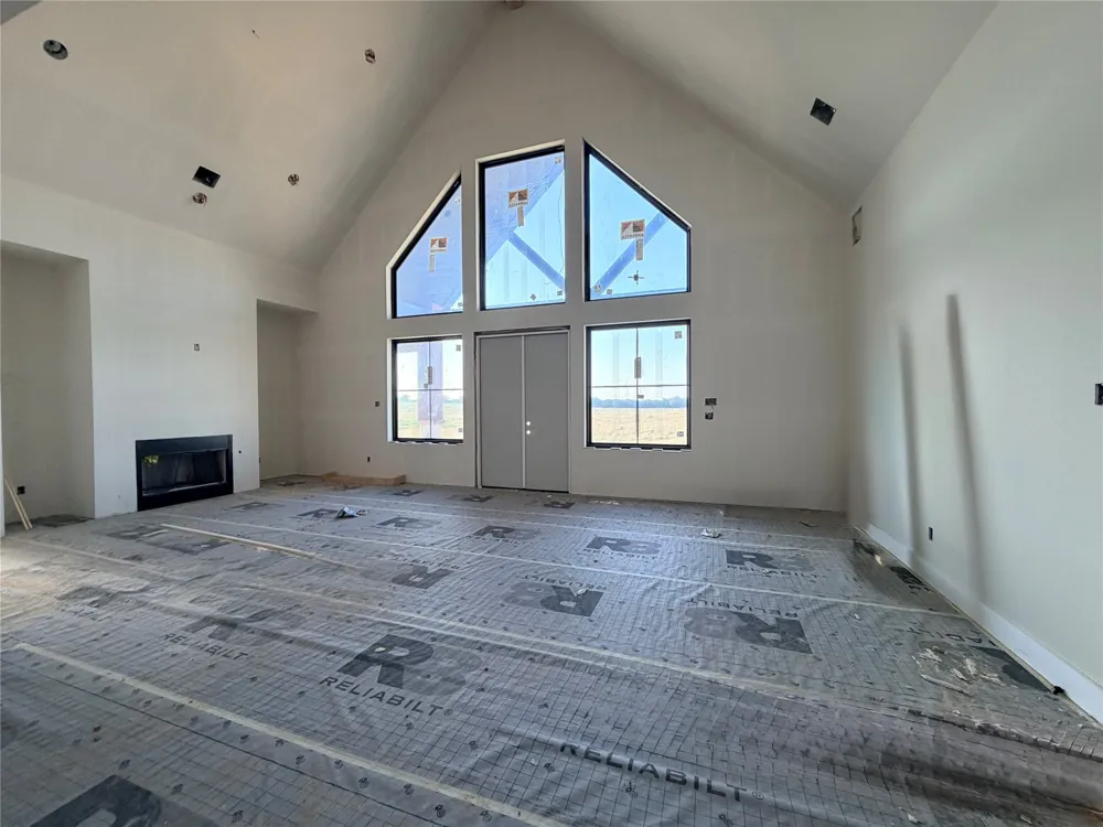 Monarch Court Poolville, TX 76487