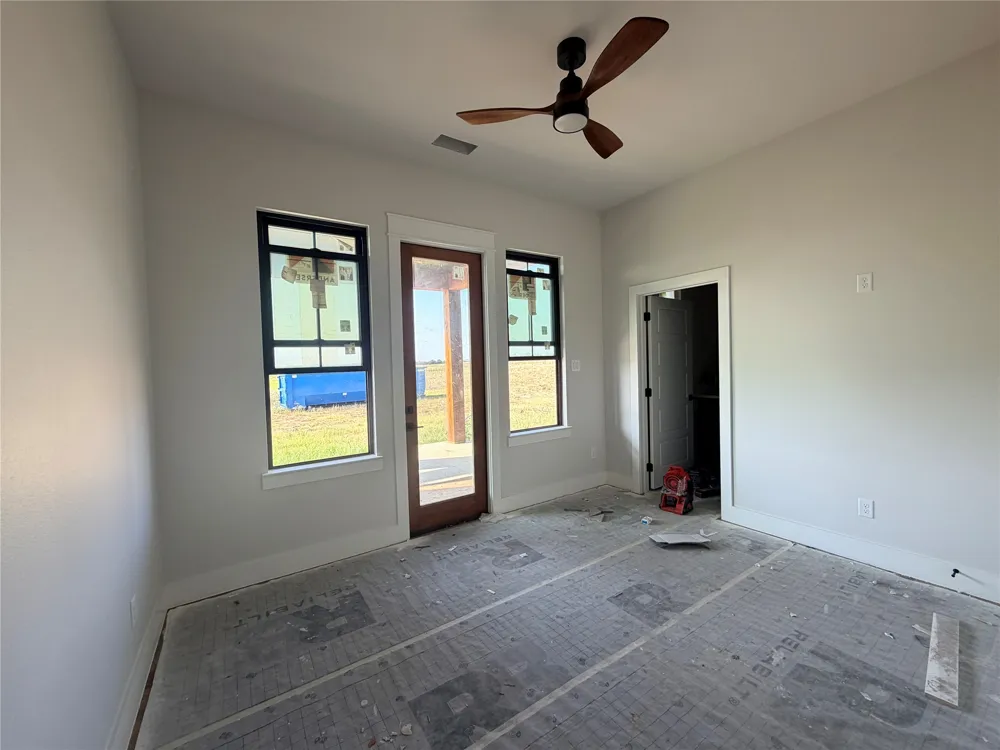 Monarch Court Poolville, TX 76487