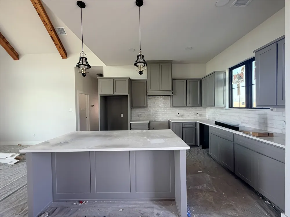 Monarch Court Poolville, TX 76487