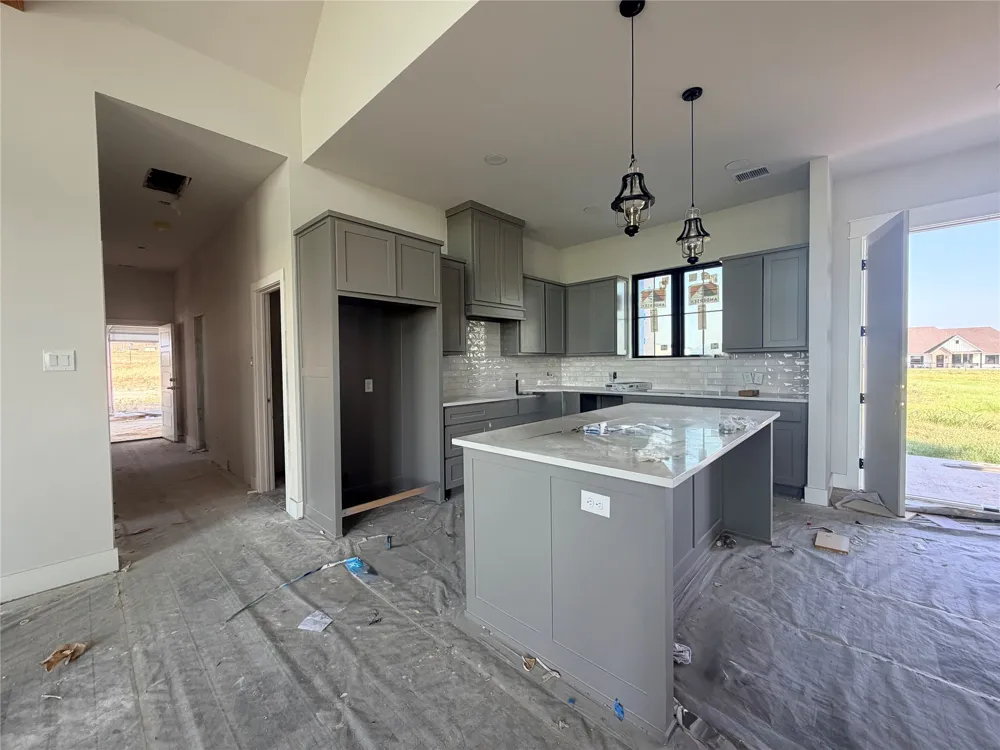 Monarch Court Poolville, TX 76487