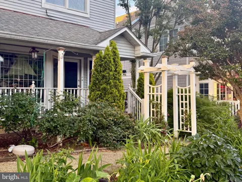 110 ANNAPOLIS STREET #A