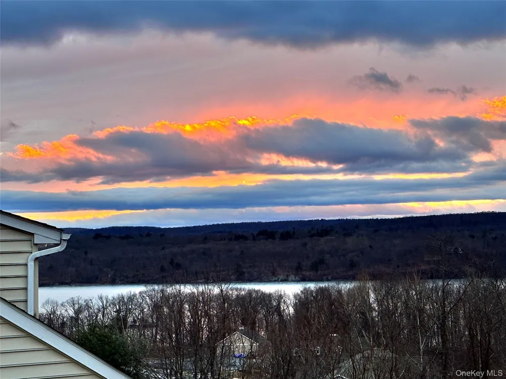 64 Hudson View Terrace Hyde Park, NY 12538