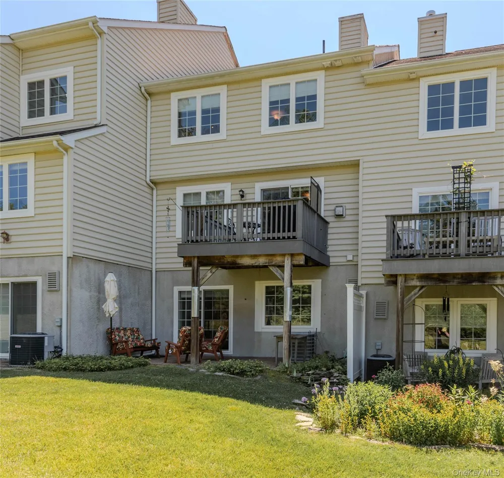 64 Hudson View Terrace Hyde Park, NY 12538
