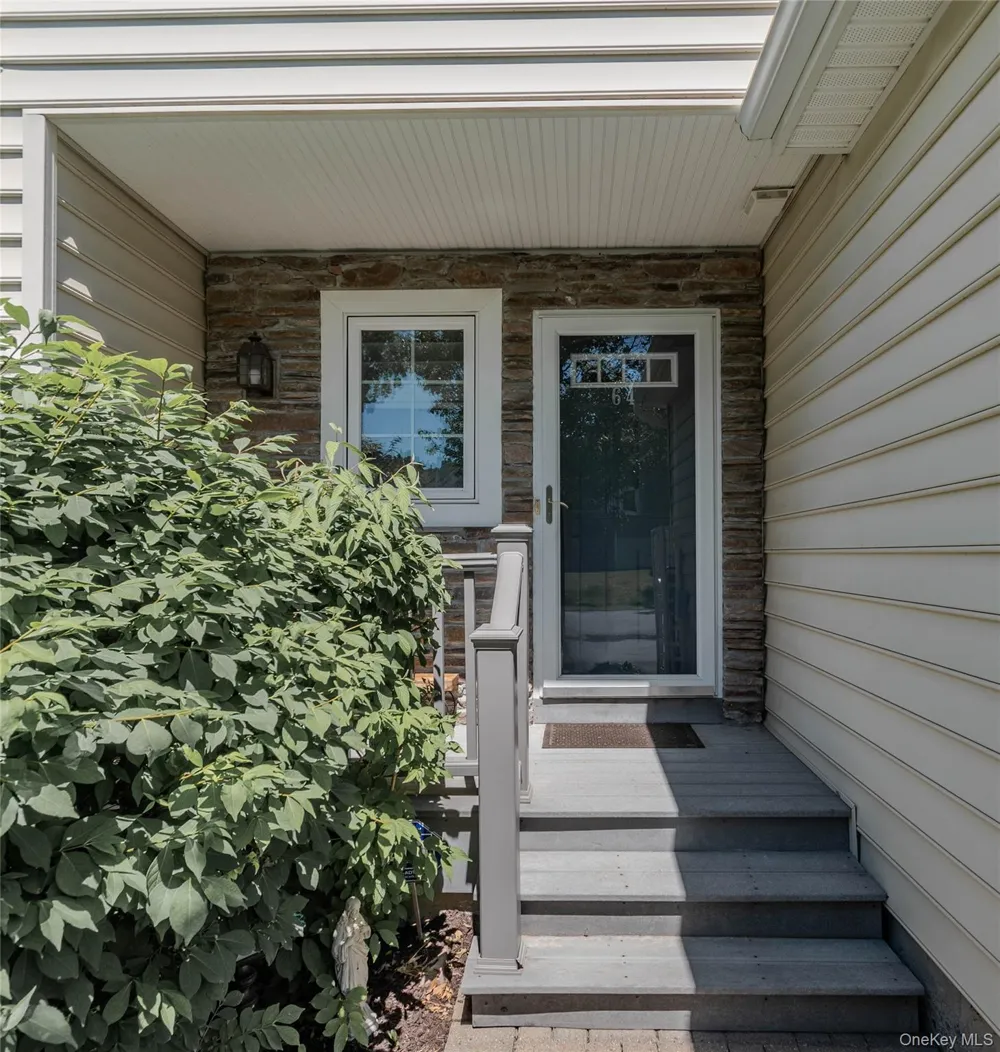 64 Hudson View Terrace Hyde Park, NY 12538