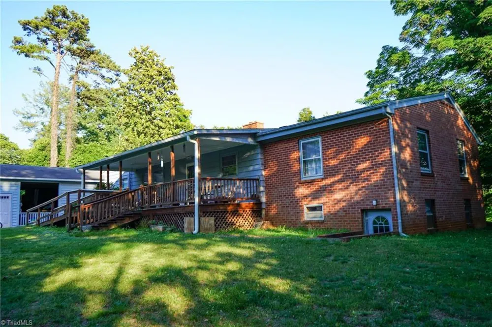 906 Childress Drive Martinsville, VA 24112