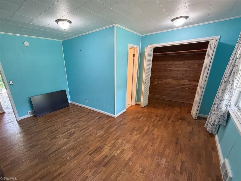 906 Childress Drive Martinsville, VA 24112