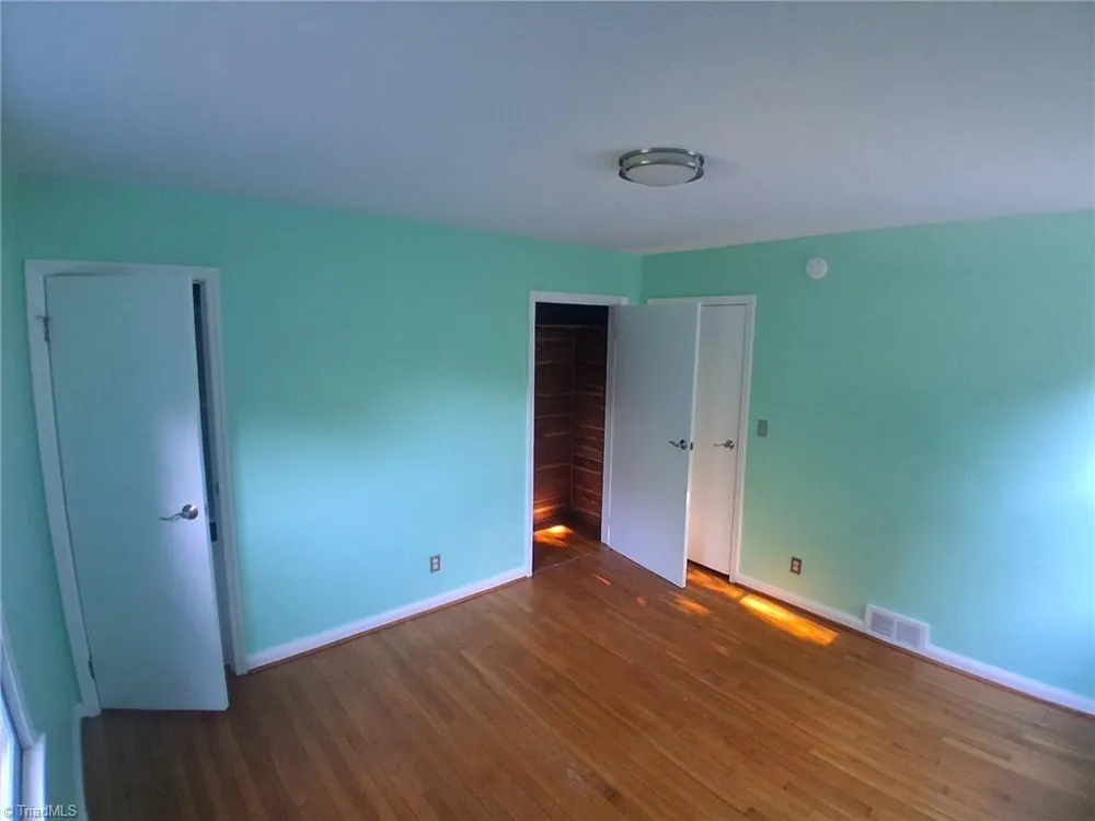 906 Childress Drive Martinsville, VA 24112