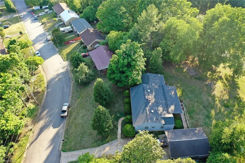 906 Childress Drive Martinsville, VA 24112