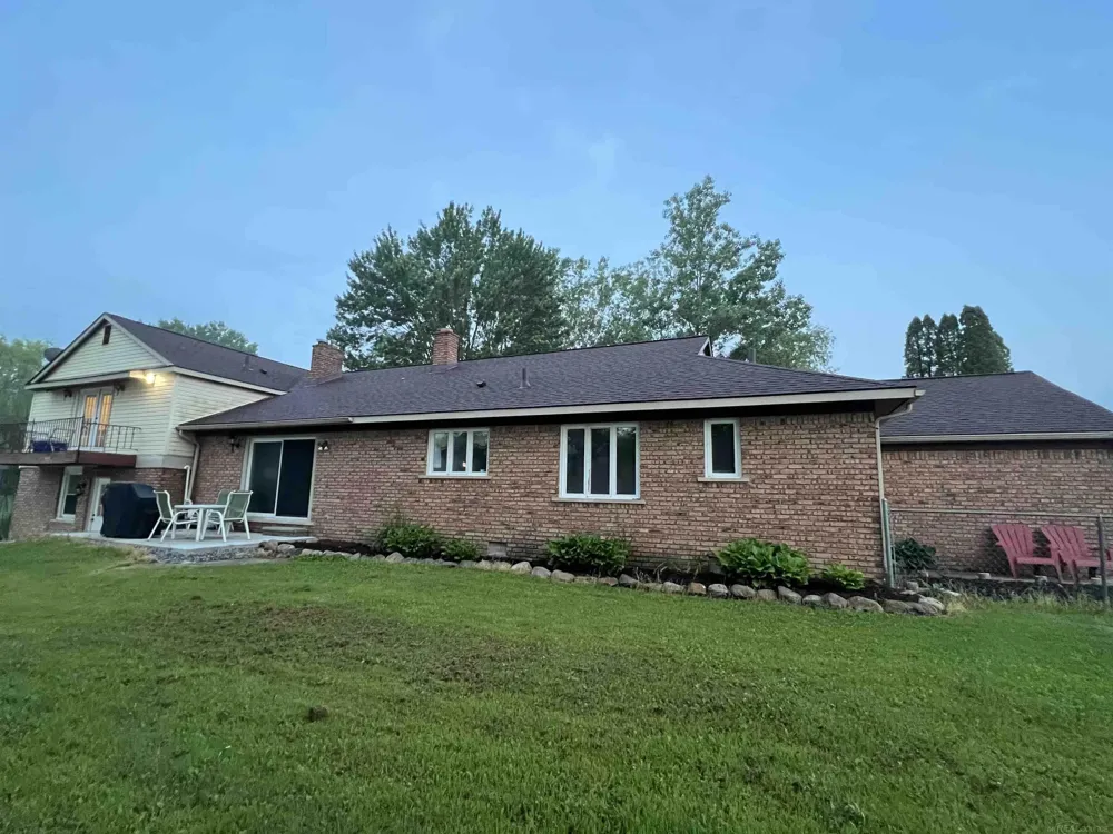 13775 mesmer Road Berlin Township, MI 48002