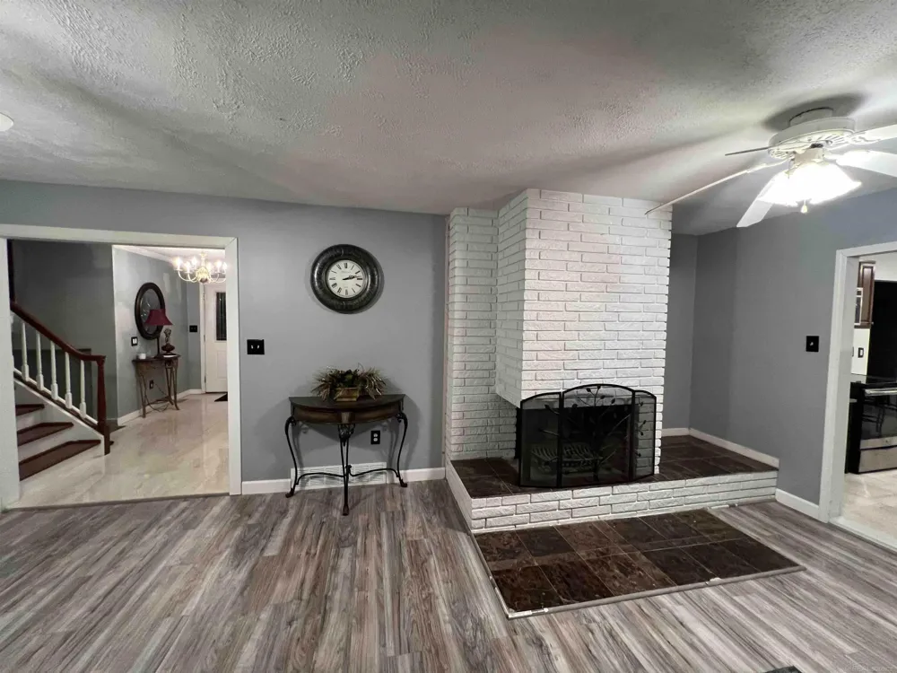 13775 mesmer Road Berlin Township, MI 48002